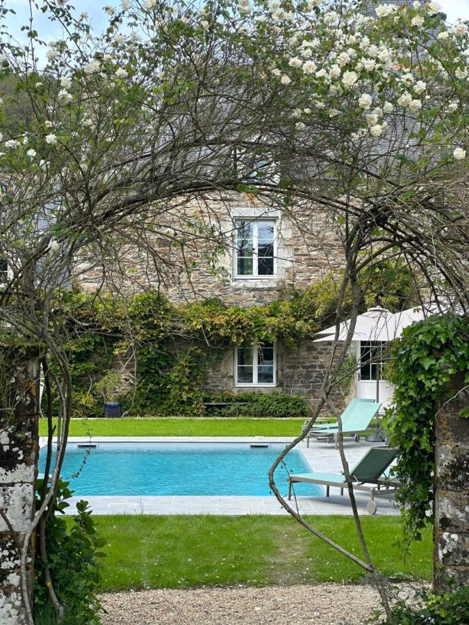 Manoir Du Vau D Arz Gites Et Chambres D Hotes Avec Piscine Malansac Zewnętrze zdjęcie