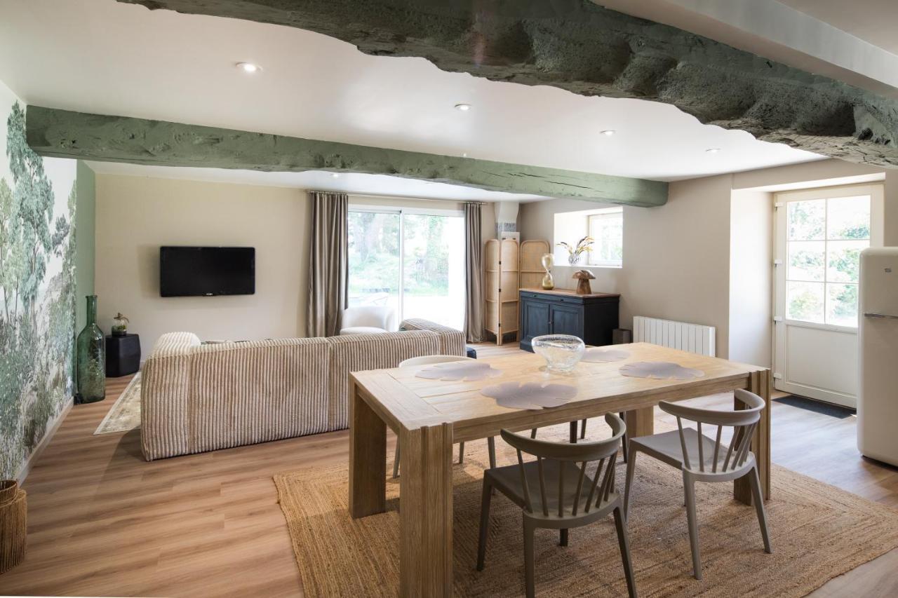 Manoir Du Vau D Arz Gites Et Chambres D Hotes Avec Piscine Malansac Zewnętrze zdjęcie