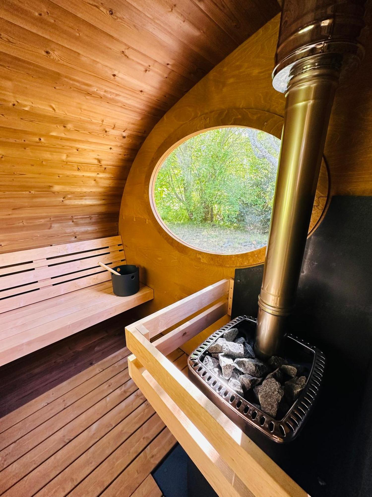 Manoir Du Vau D Arz Gites Et Chambres D Hotes Avec Piscine Malansac Zewnętrze zdjęcie
